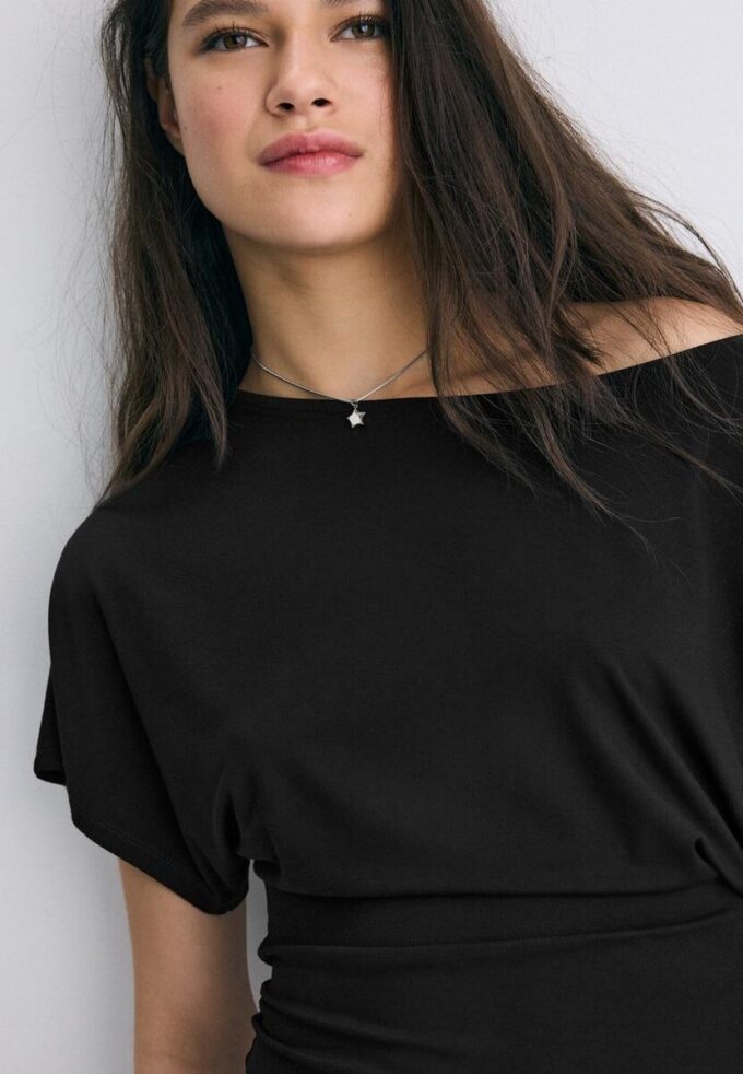 Short Sleeve Boat Neck T-Shirt
