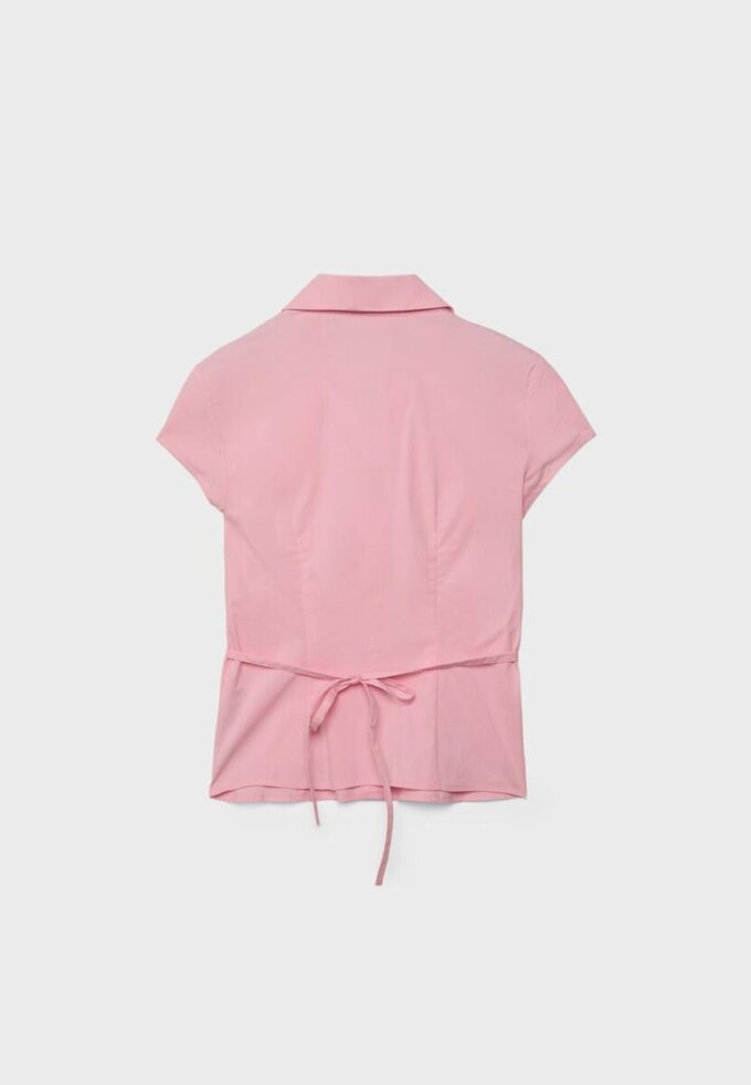 Short Sleeve Shirt with Underbust Seam Short Sleeve Shirt with Underbust Seam