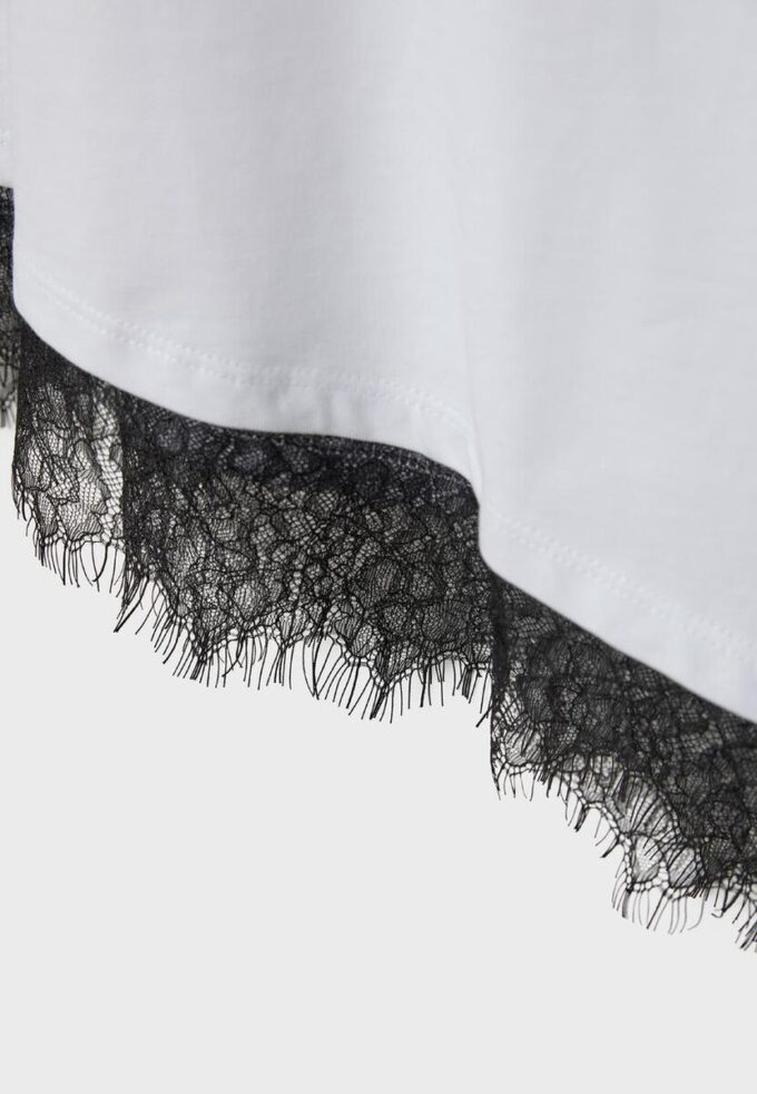 Short Sleeve T-Shirt with Lace Hem