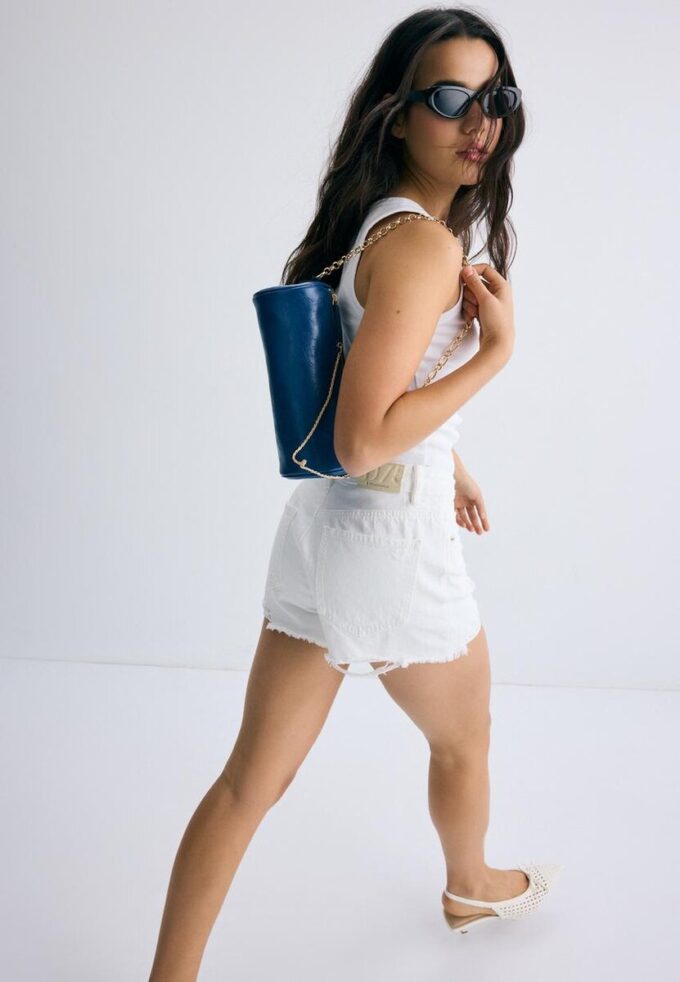 Shoulder Bag with Chain Handle Shoulder Bag with Chain Handle