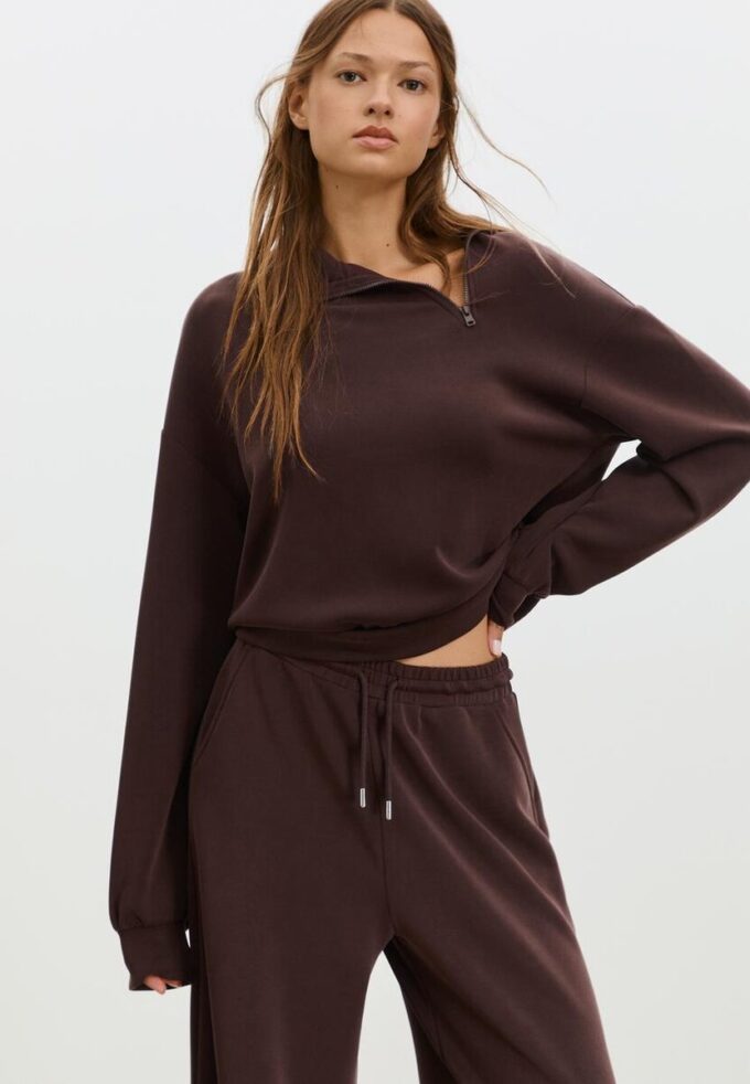 Soft-Touch Sweatshirt with Side Zip Soft-Touch Sweatshirt with Side Zip