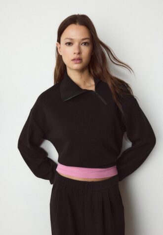 Soft-Touch Sweatshirt with Side Zip