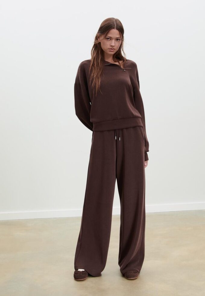 Soft-Touch Sweatshirt with Side Zip Soft-Touch Sweatshirt with Side Zip