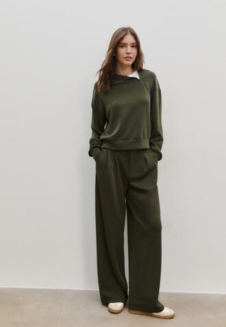Soft-Touch Sweatshirt with Side Zip