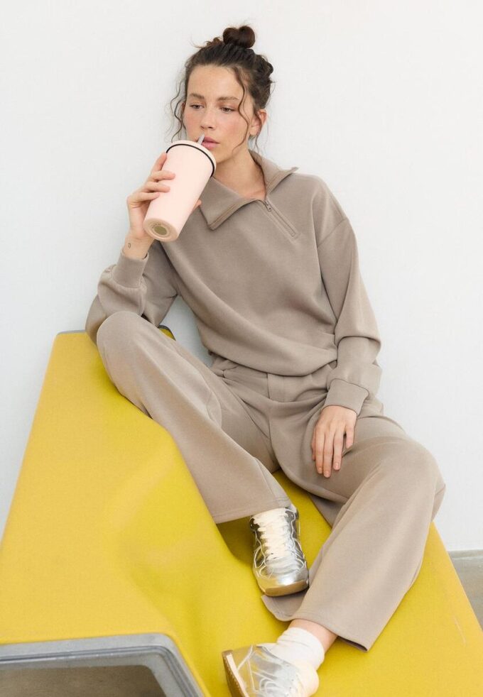 Soft-Touch Sweatshirt with Side Zip Soft-Touch Sweatshirt with Side Zip