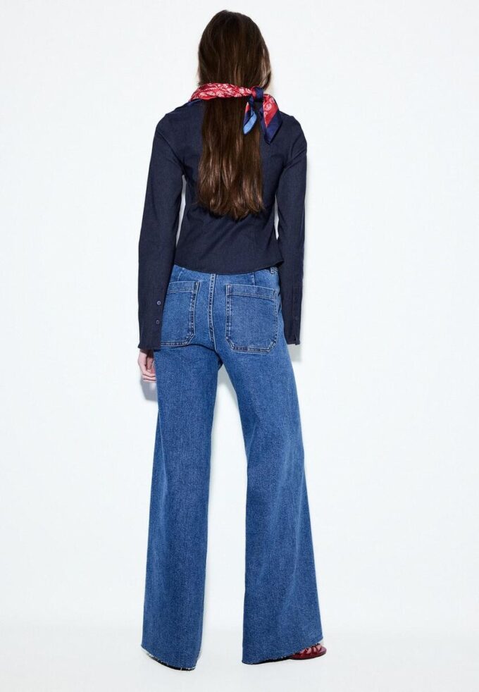 Straight-Leg Jeans with Pockets