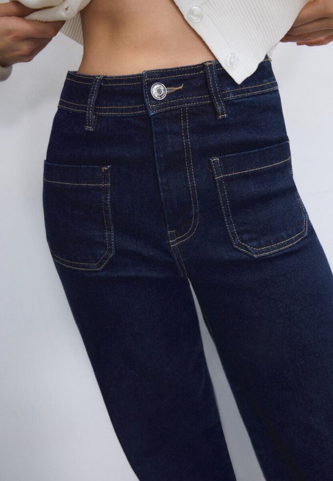 Straight-Leg Jeans with Pockets Straight-Leg Jeans with Pockets