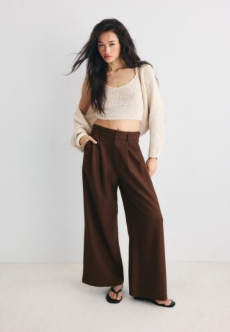 Super Wide-Leg Adjustable Trousers