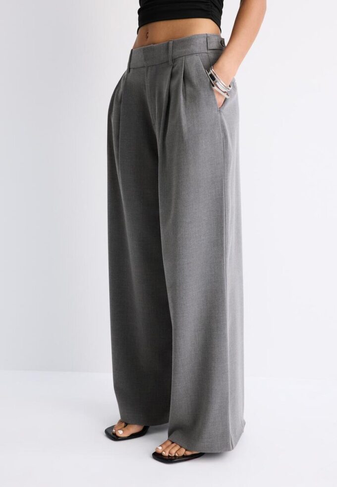 Super Wide-Leg Adjustable Trousers Super Wide-Leg Adjustable Trousers