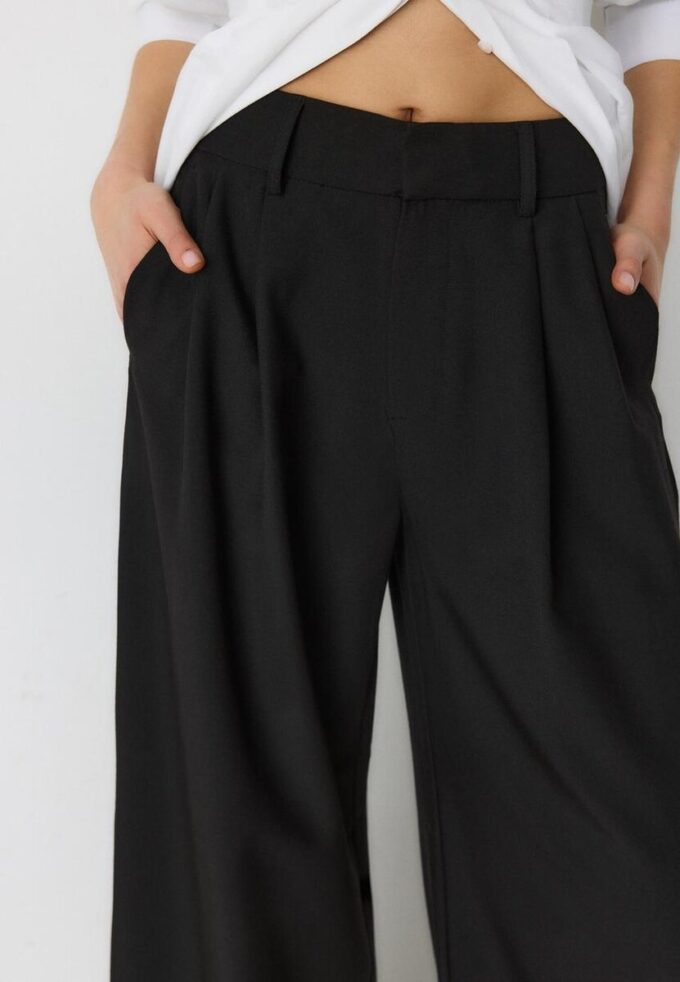 Super Wide-Leg Adjustable Trousers Super Wide-Leg Adjustable Trousers