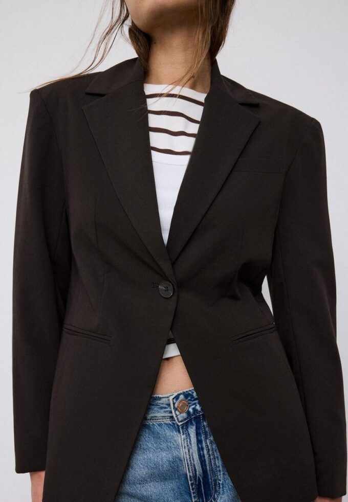 Tailored Buttoned Blazer Tailored Buttoned Blazer