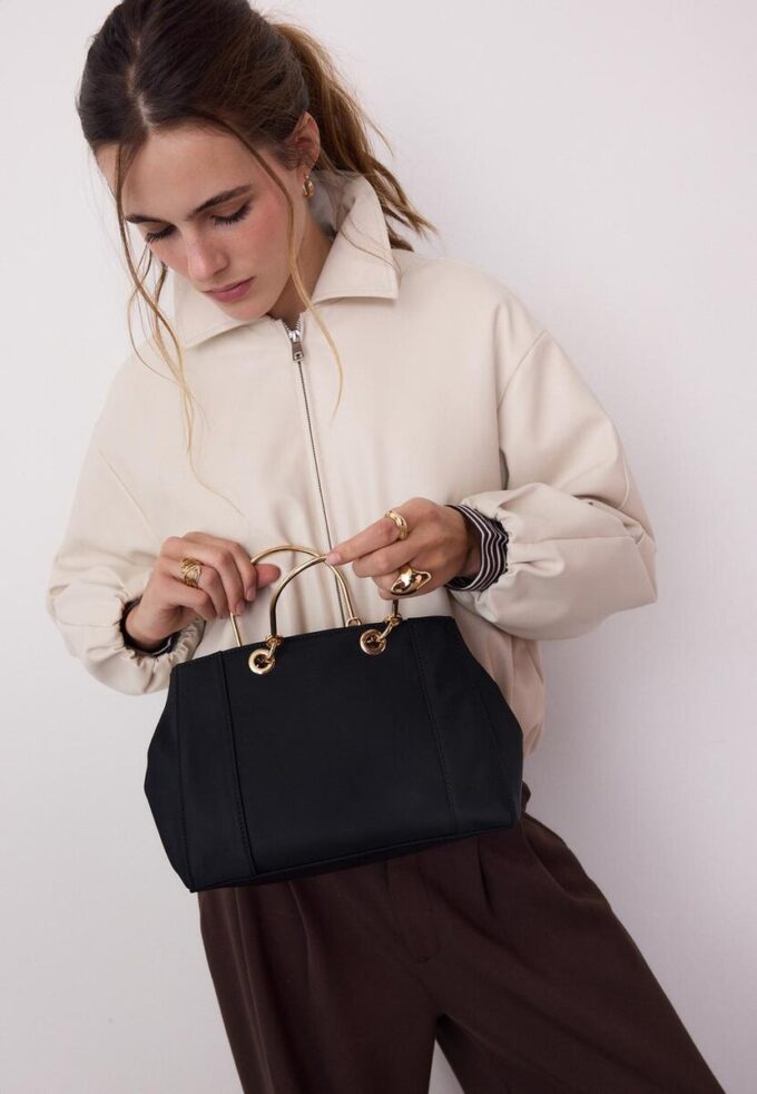 Tote Bag with Metallic Handle Tote Bag with Metallic Handle