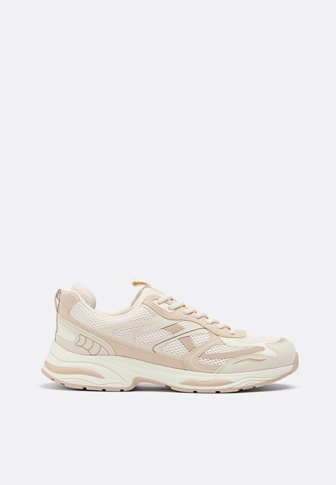 Trainers with Detail