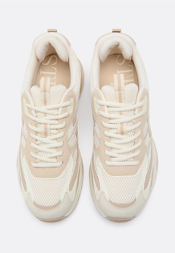 Trainers with Detail