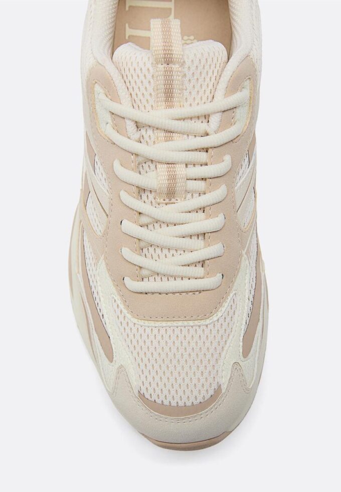 Trainers with Detail