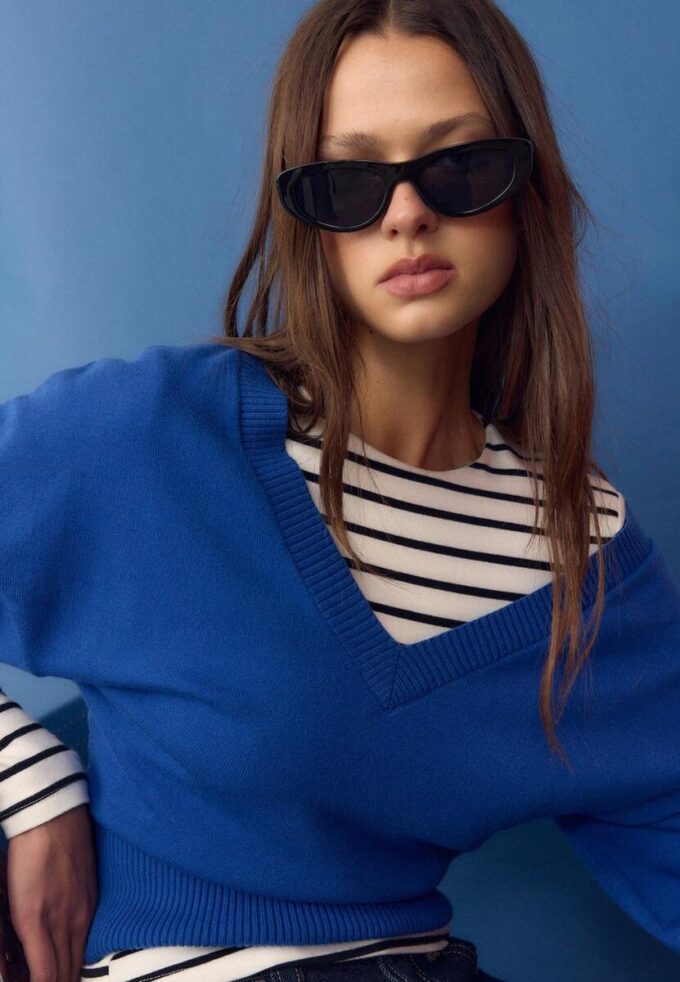 V-Neck Batwing Sleeve Jumper