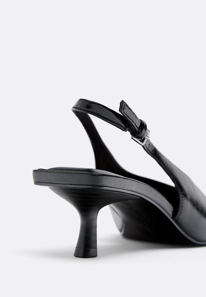 V-Neck Kitten Heel Shoes
