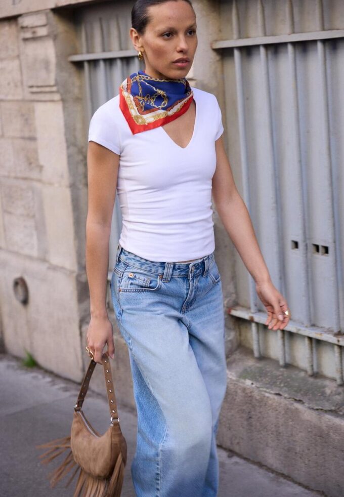V-Neck Short Sleeve T-Shirt V-Neck Short Sleeve T-Shirt