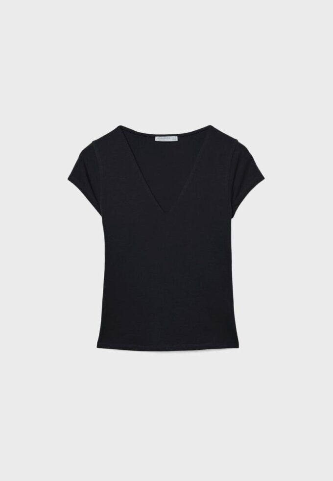 V-Neck Short Sleeve T-Shirt V-Neck Short Sleeve T-Shirt