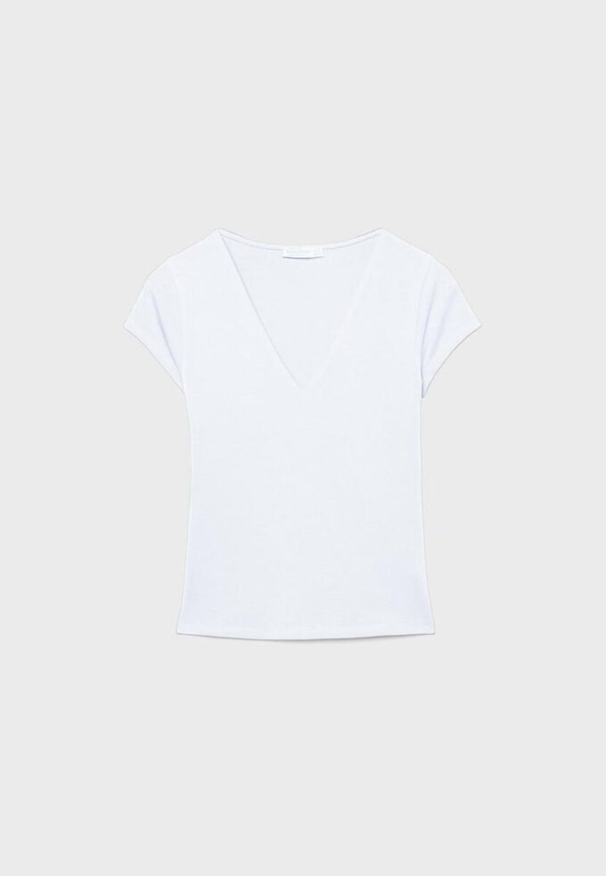 V-Neck Short Sleeve T-Shirt V-Neck Short Sleeve T-Shirt