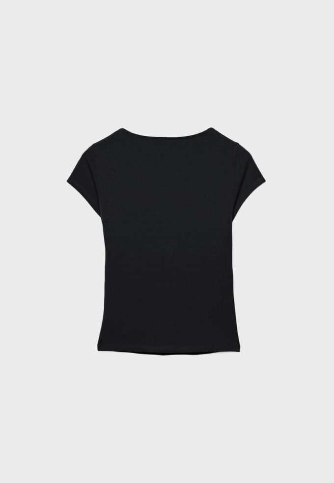 V-Neck Short Sleeve T-Shirt V-Neck Short Sleeve T-Shirt