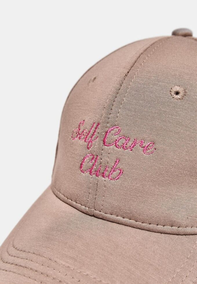 Weekend Cap