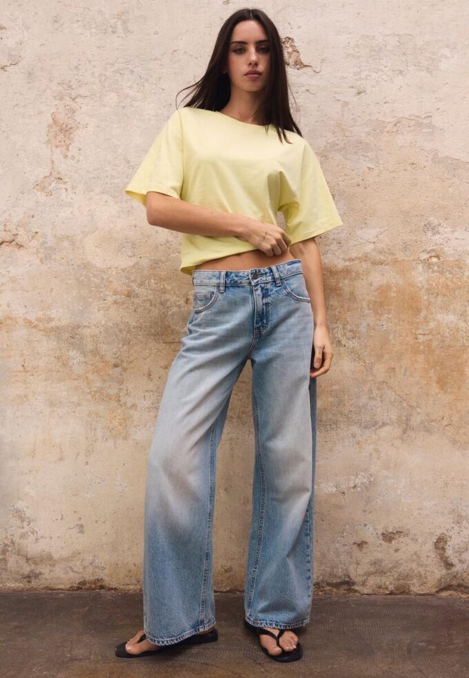 Wide-Leg Jeans Wide-Leg Jeans