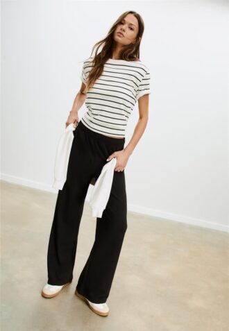 Wide-Leg Jogger Trousers