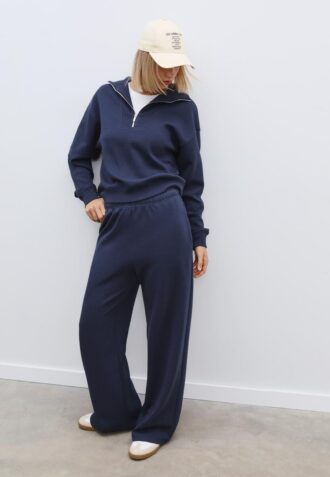 Wide-Leg Jogger Trousers