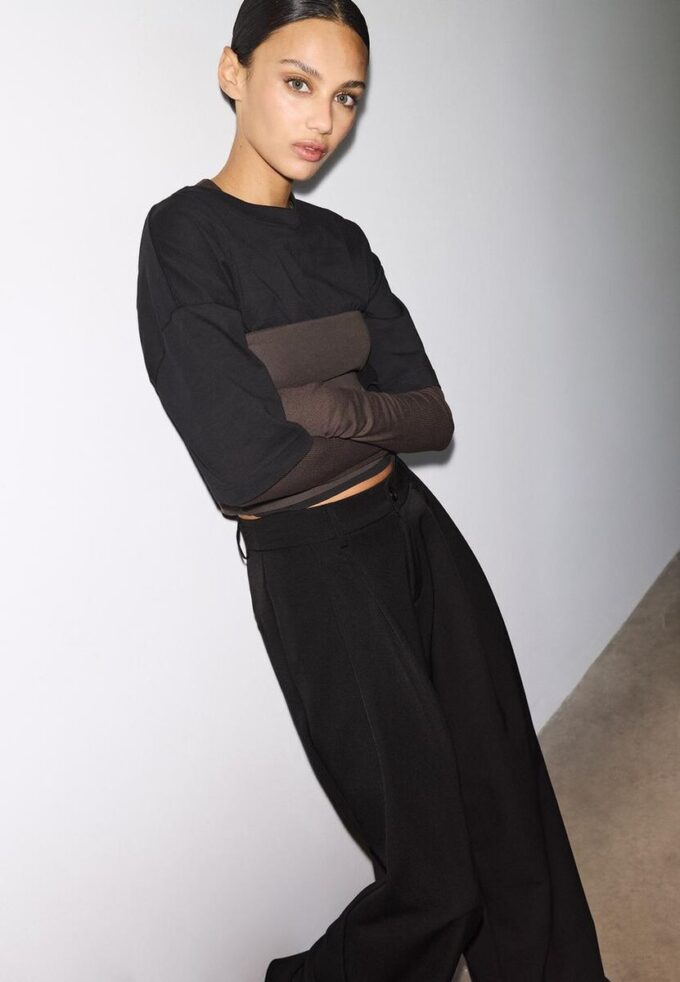 Wide-Leg Tailored Trousers with Darts Wide-Leg Tailored Trousers with Darts