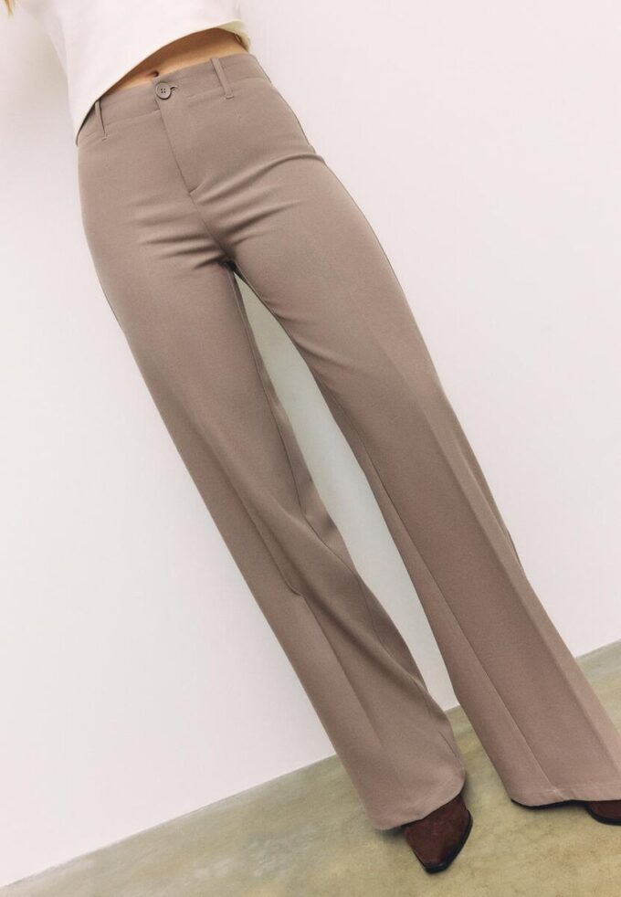 Wide-Leg Trousers Wide-Leg Trousers