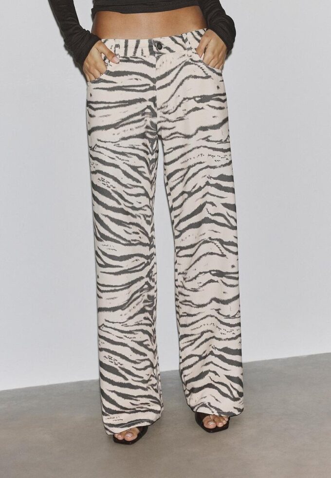 Wide-Leg Trousers Wide-Leg Trousers